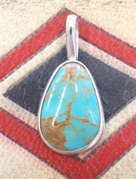 Pendentif loup et Turquoise
