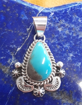Pendentif bison